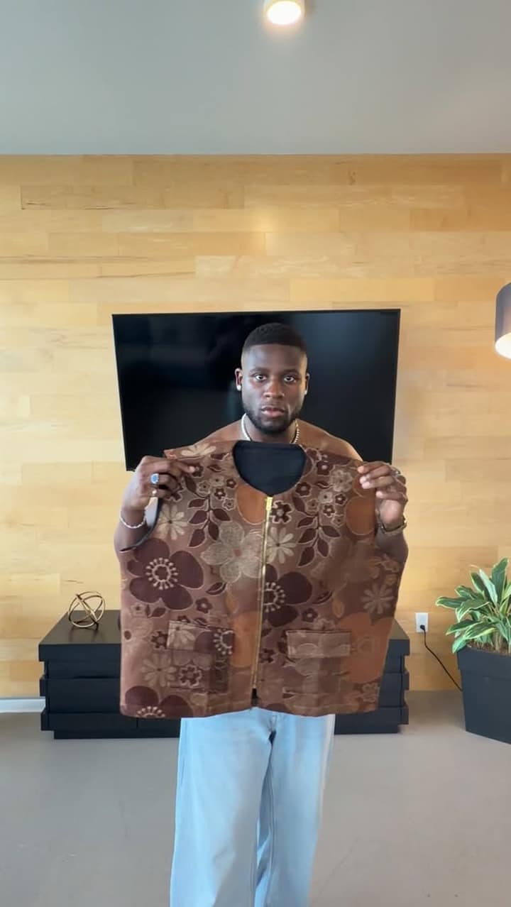 Johanel Ngoma habille le jour 3 d'Osheaga en quiet luxury signé Sacré Relic