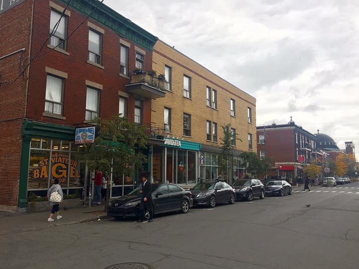 Explorer le Mile End à pied : guide flâneur du quartier le plus créatif de Montréal