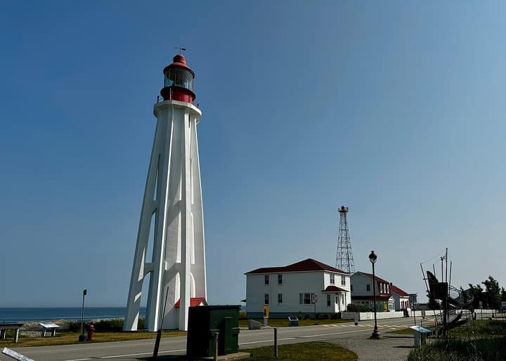 Sur la route des phares : le Bas-Saint-Laurent de Pointe-au-Père au Bic